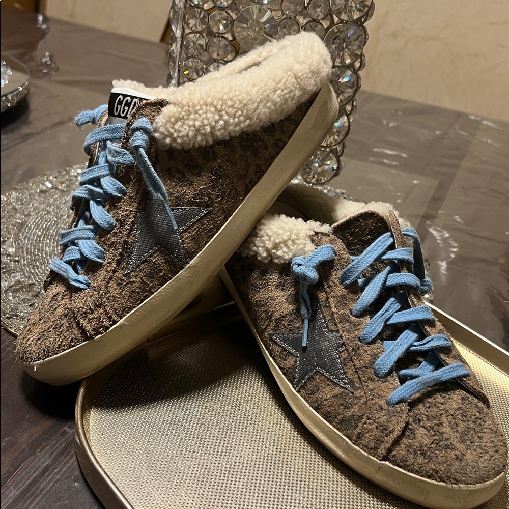 Golden Goose Sabot Shearling Leopard/Blue Laces
Super-Star Private EDT Sneakers